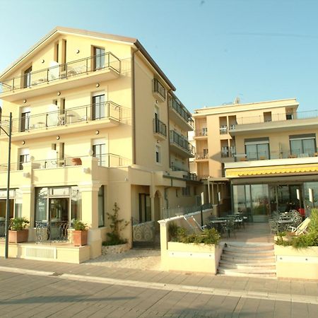 Hotel Bridge Bellaria-Igea Marina Luaran gambar