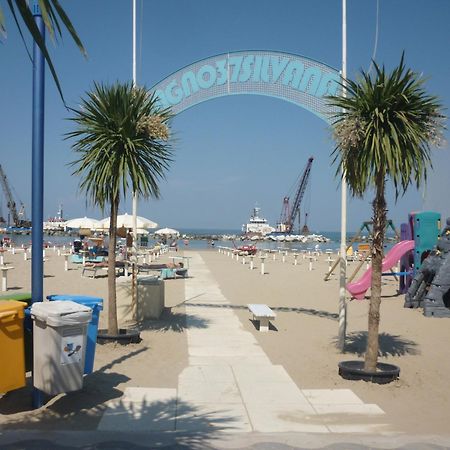 Hotel Bridge Bellaria-Igea Marina Luaran gambar