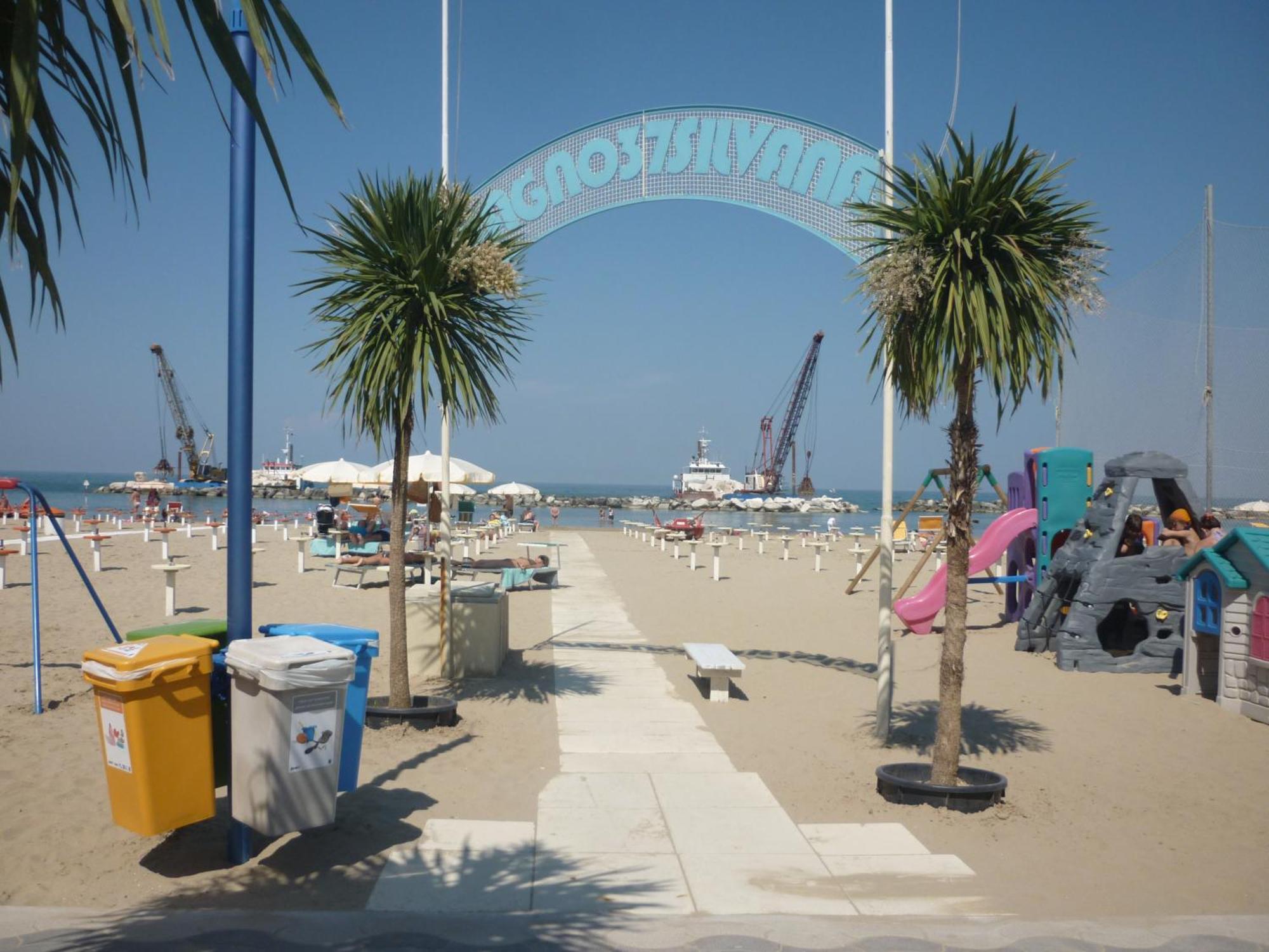 Hotel Bridge Bellaria-Igea Marina Luaran gambar