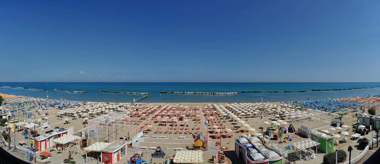 Hotel Bridge Bellaria-Igea Marina Luaran gambar