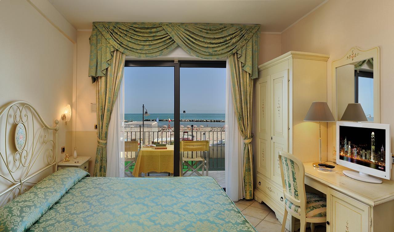 Hotel Bridge Bellaria-Igea Marina Luaran gambar