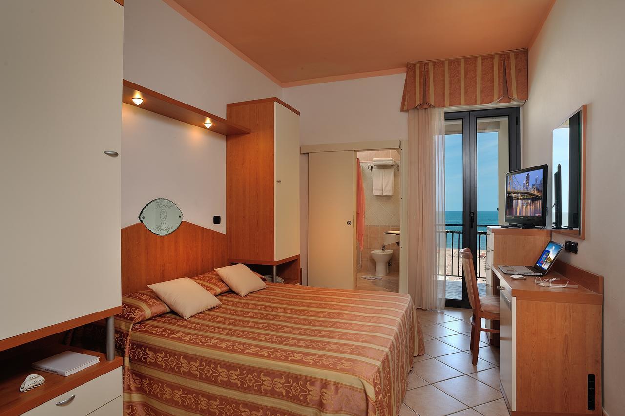 Hotel Bridge Bellaria-Igea Marina Luaran gambar