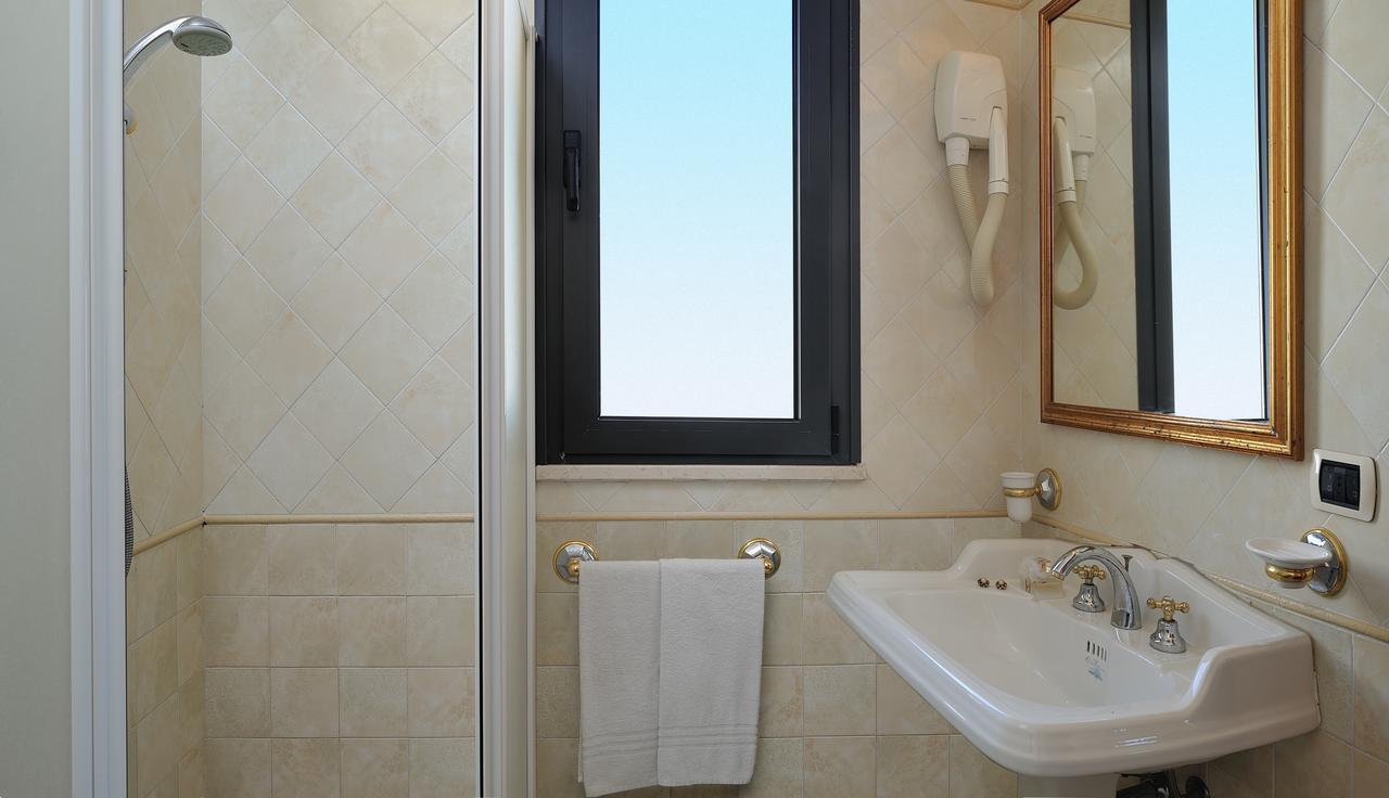 Hotel Bridge Bellaria-Igea Marina Luaran gambar
